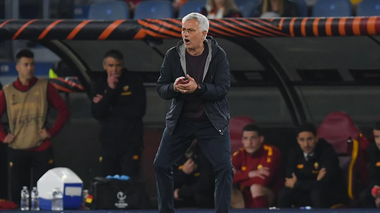 Mourinho karar aşamasında