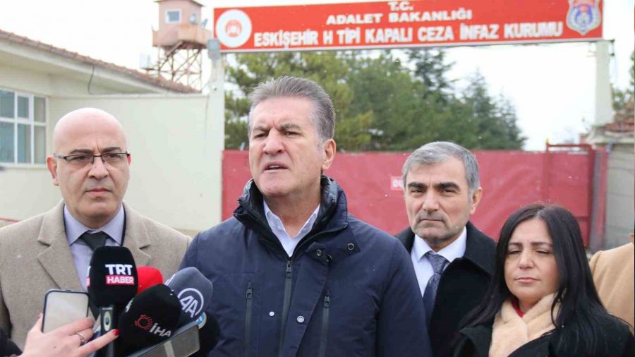 "NATO artık ABD'nin bir aparatı haline gelmiştir"