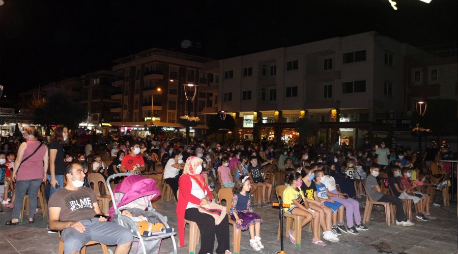 Sinema TIR’ı ilçe turlarını tamamladı