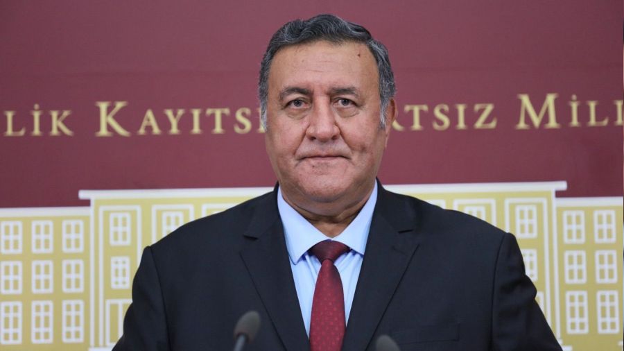 'TRT milletin sırtından inmeli'