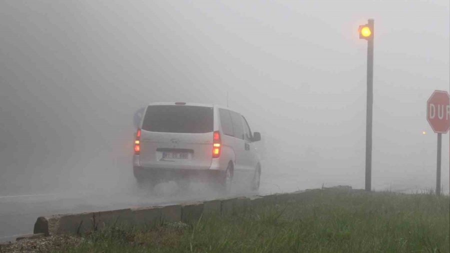 Bolu Dağı'nda göz gözü görmüyor