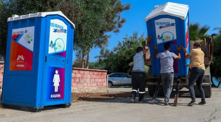 Mersin'de plajlara hijyenik seyyar tuvaletler yerletirildi