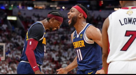 Nuggets, şampiyonluğa göz kırptı