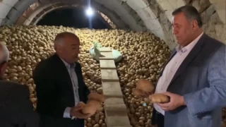 Patates depoda, retici zm bekliyor