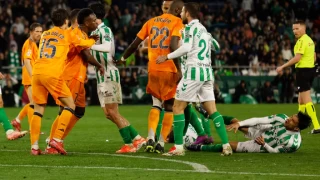 Real Madrid, Real Betis'e de yenildi