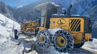 Rize'de 206 köy yolu kar nedeniyle ulaşıma kapandı