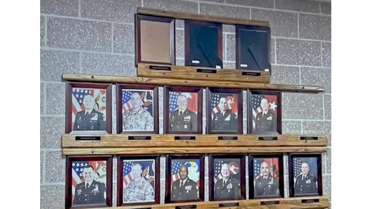 Amerikan ordusunda "boş duvar" istifa getirdi