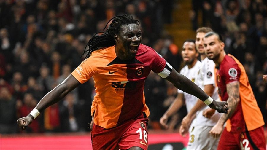 Gomis'ten Buruk'a cevap: Açıklamalarına şaşırdım