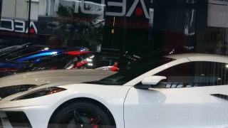 Kadıköy'de lüks oto galerisi boşaltıldı: 11 milyar TL'lik vurgun