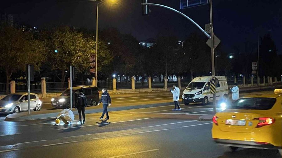 Kathane'de krmz kta bekleyen lks araca silahl saldr: 1 l
