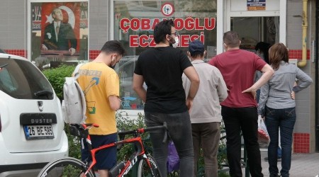 Kapanmada herkes eczanede