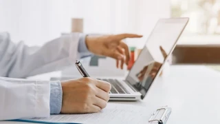 Ofis hayatının sessiz salgını: Yeni nesil sağlık sorunları kapıda!