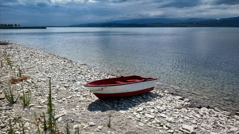 Tarihin en düşük seviyesini gören Sapanca Gölü için koruyucu çalışmalar yürütülecek