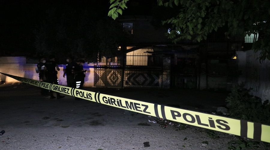 Adana'da sokak ortasında infaz