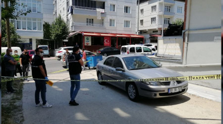 Balkondan arabanın üstüne düşen kadın hayatını kaybetti