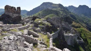 Gümüşhane’nin gökyüzündeki bekçisi: Canca Kalesi’nin bin yıllık sırrı
