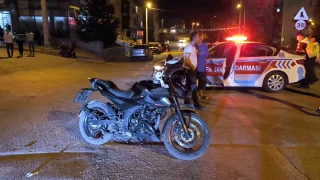 Hafif ticari ara ile motosiklet arpt: 1'i ar 2 yaral