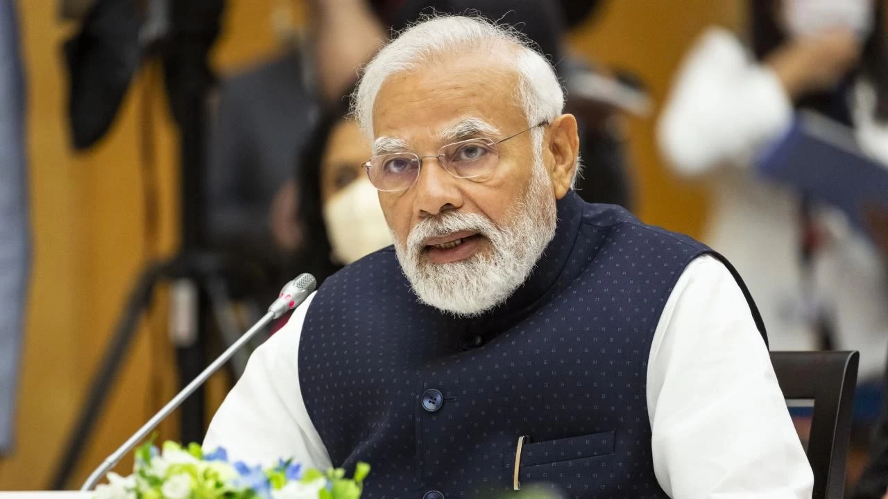 Hindistan Babakan Modi: Kadnlara ynelik sular affedilemez