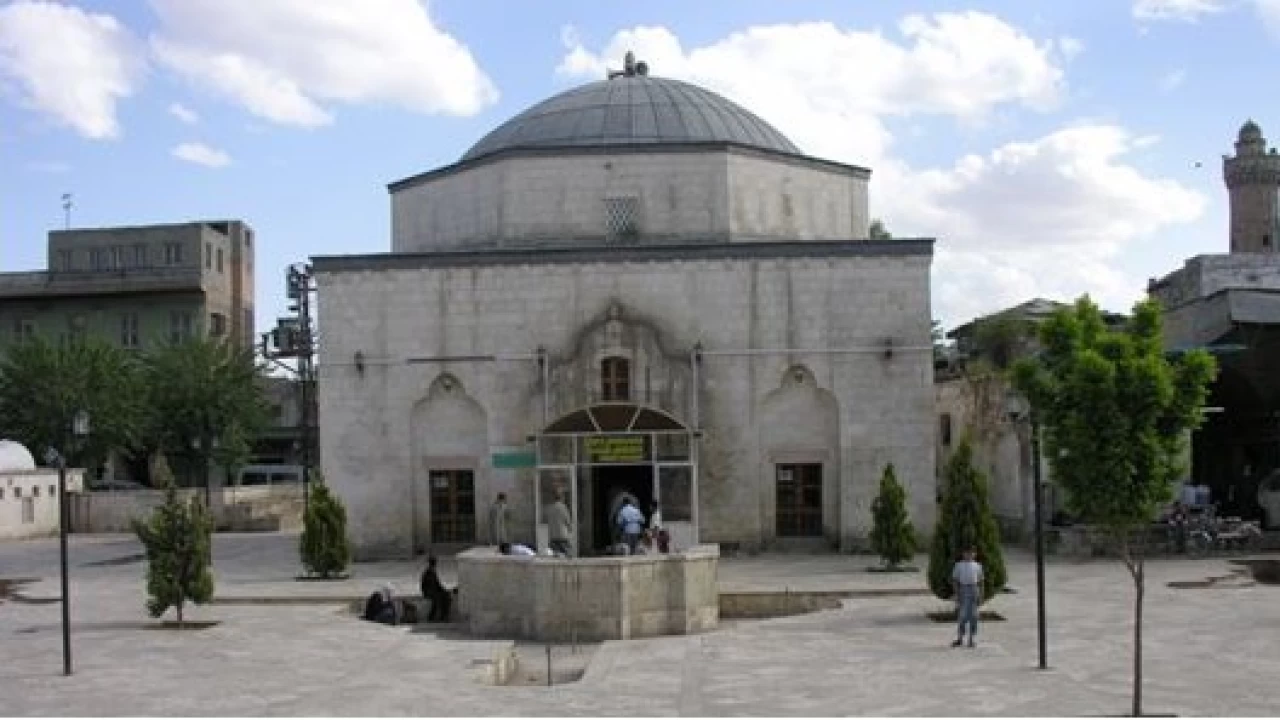 anlurfa'nn kalbinde dnen sema: Mevlevihane Camii