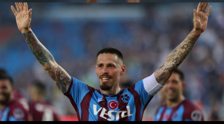 Trabzonspor Hamsik'e farklı veda etti