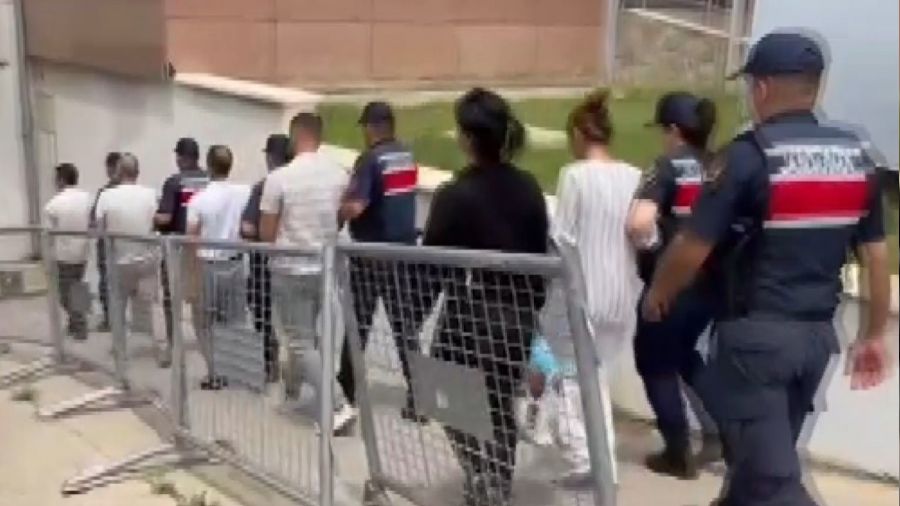 20 milyon liralık vurgun yaptılar