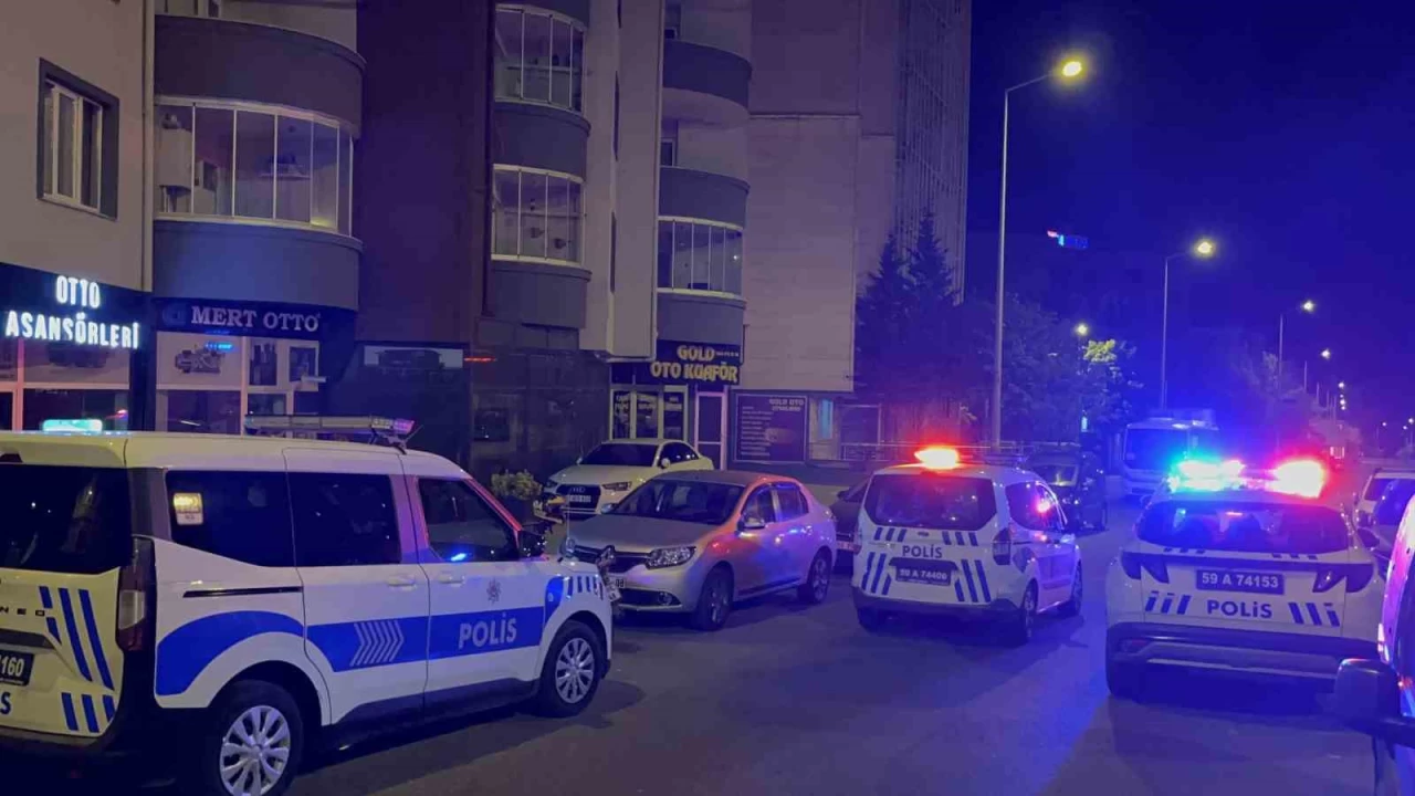 Çorlu'da oğlu tarafından vurulan baba ağır yaralandı