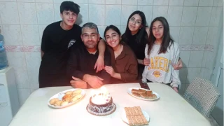 Depremde tüm ailesini kaybetti