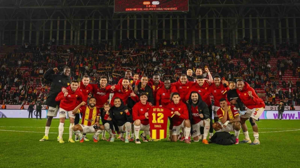 iki sarı-kırmızılı ekip İzmir'de karşılaşacak