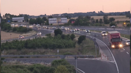 Karadeniz bağlantı yolunda yoğunluk devam ediyor