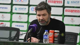 Sakaryaspor'da Teknik Direktör Hakan Kutlu ile yollar ayrıldı